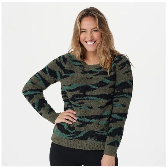 Barefoot Dreams Sweaters - Barefoot Dreams CozyChic Seaside Crew-Neck Pullover Camo Size Small